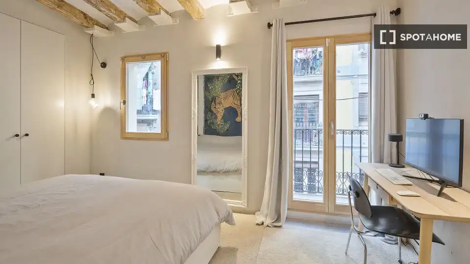 Piso con terraza en alquiler en Ciutat Vella, imagen 14