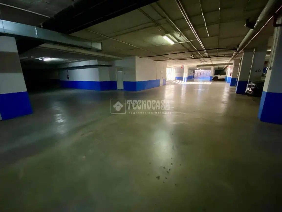 Parkplatz von Garage zum Verkauf in Armilla