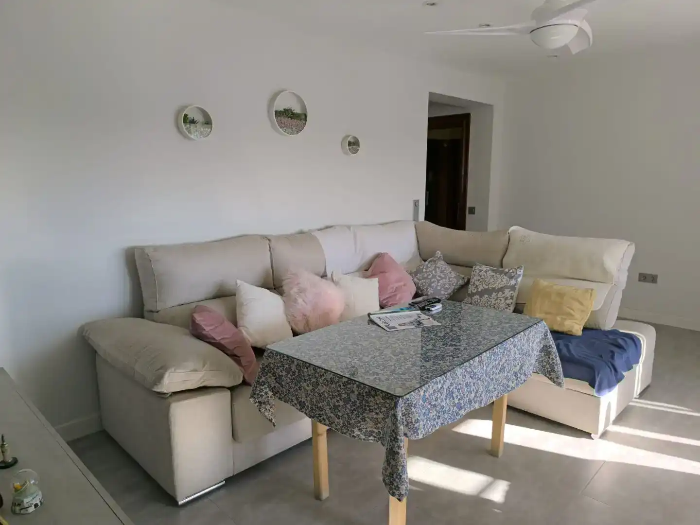 Sala d'estar de Pis en venda en  Sevilla Capital amb Aire condicionat
