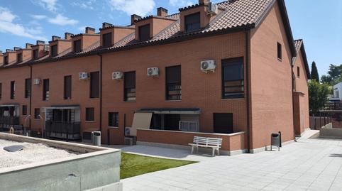 Foto 2 de Dúplex en venta en Calle Ruiseñor, 1, Sevilla la Nueva, Madrid