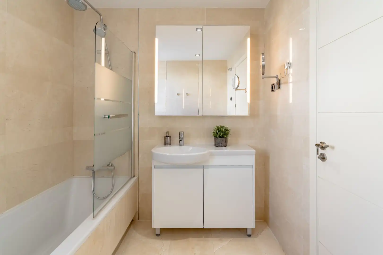 Bathroom of Attic for sale in Mijas  with Air Conditioner, Heating and Terrace