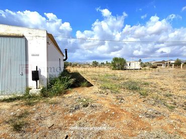 Casa rústica amb balcó en venda a RM-E16 17