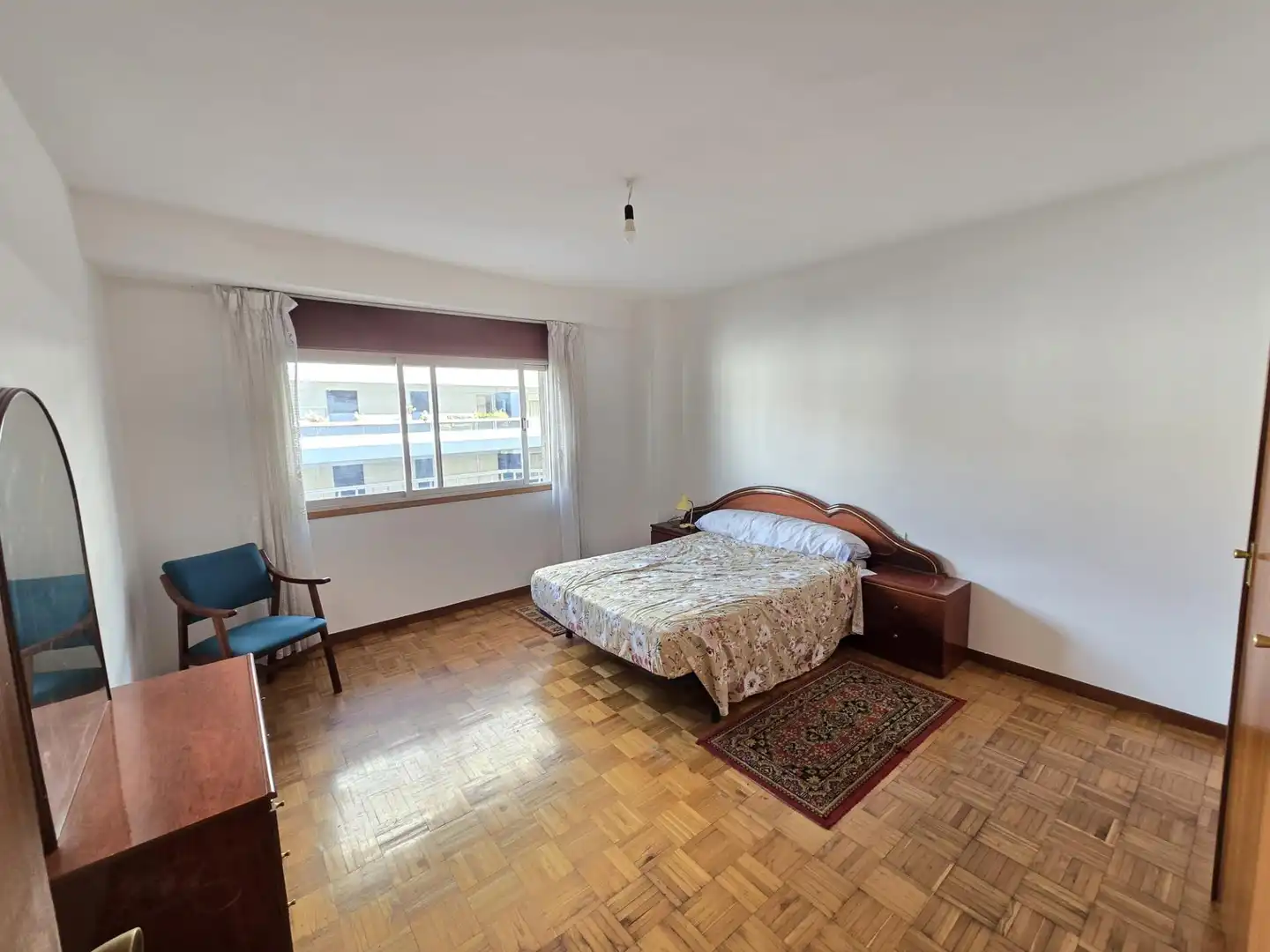 Bedroom of Flat for rent in Vigo   with Parquet flooring, Furnished and Balcony