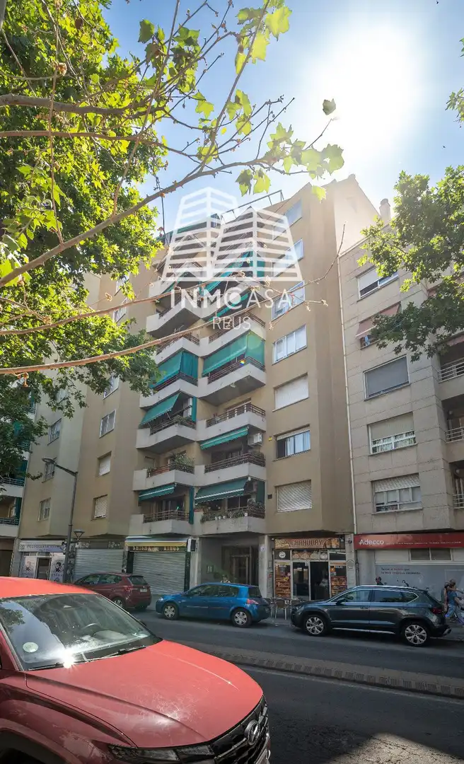 Vista exterior de Piso en venta en Reus con Aire acondicionado y Terraza