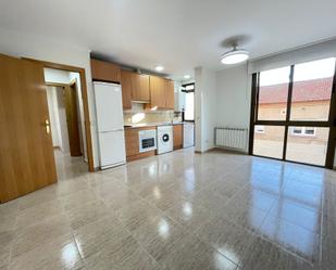 Flat to rent in Calle Solana, Virgen del Rosario