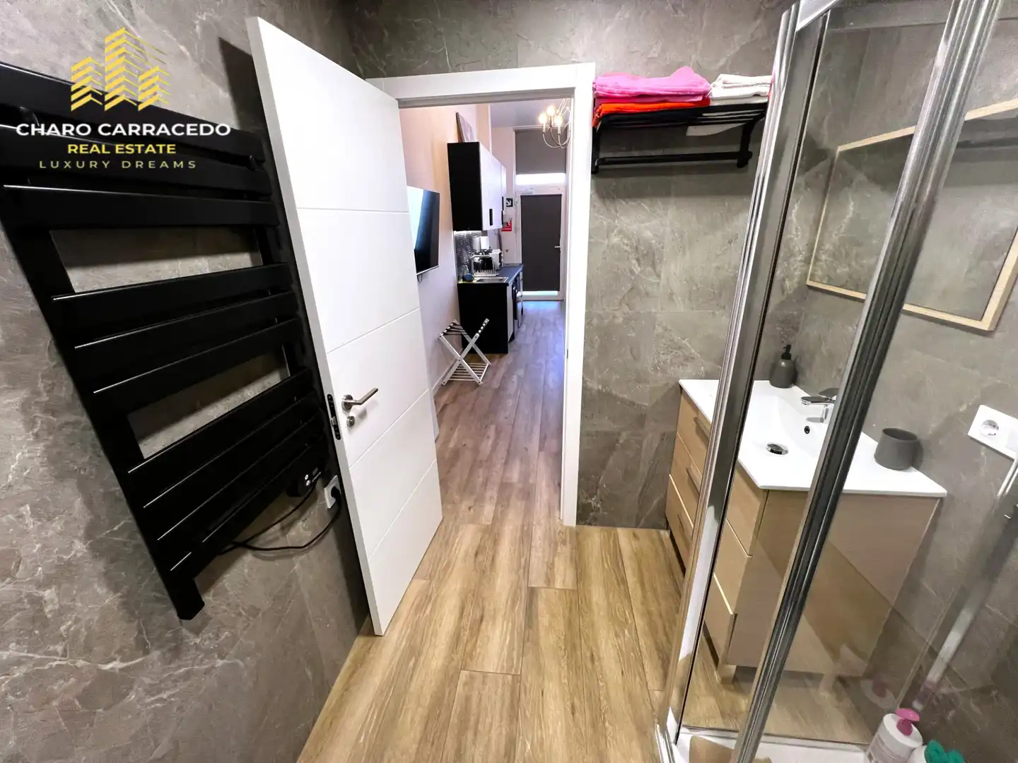 Habitación de Apartamento en venta en Valencia con Aire acondicionado, Amueblado y Lavadora