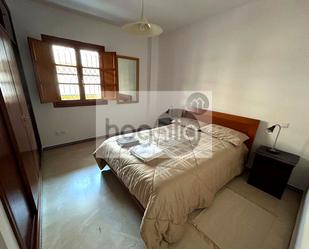 Bedroom of Flat to rent in  Sevilla Capital  with Air Conditioner, Storage room and Furnished