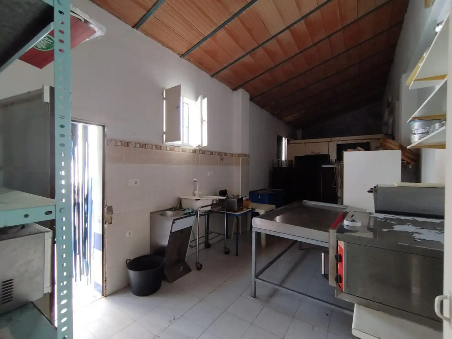 Local en venta en FONTANILLA, 22, Beas