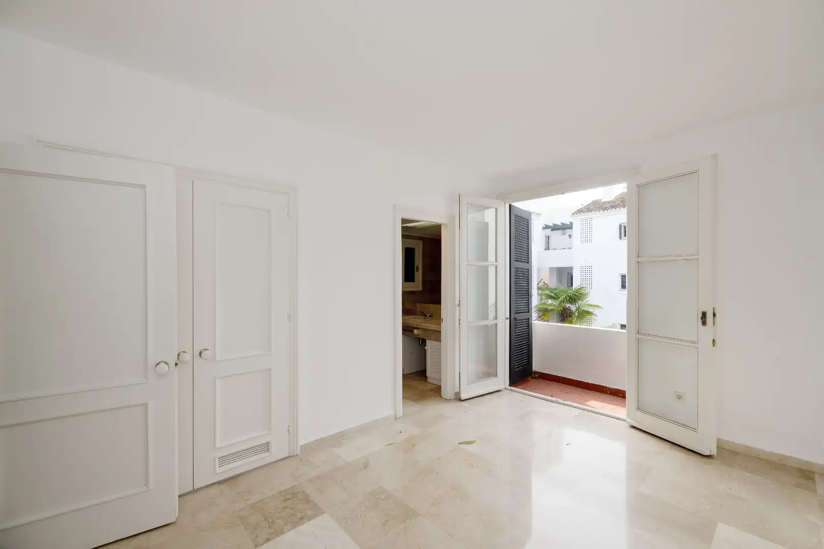 Piso en venta en Marbella con Terraza, Trastero y Balcón