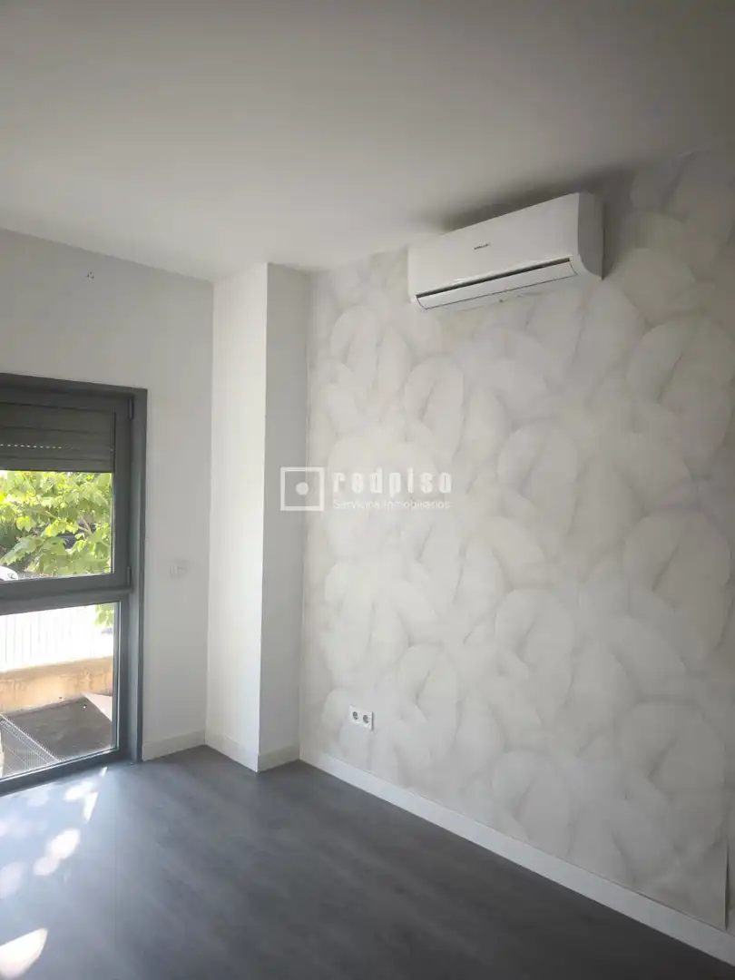 Habitación de Loft de alquiler en Alcorcón con Aire acondicionado, Calefacción y Terraza