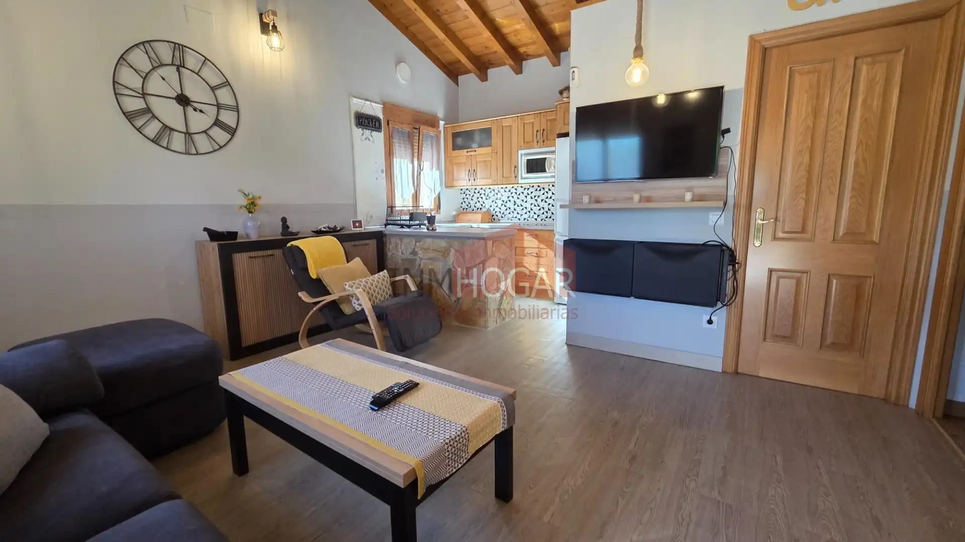 Sala d'estar de Casa o xalet en venda en Santa Cruz de Pinares amb Aire condicionat, Calefacció i Jardí privat