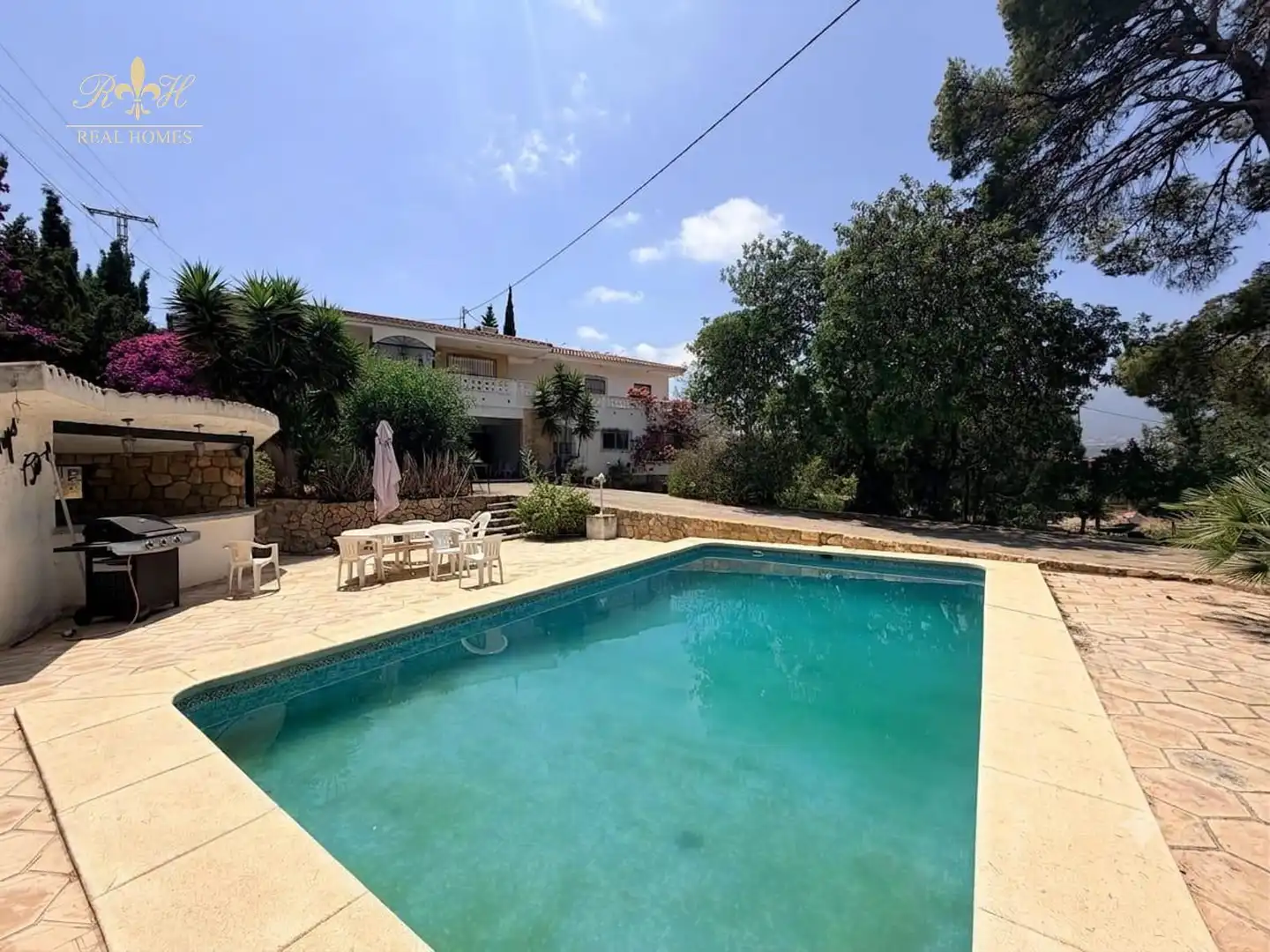 Villa avec piscine à vendre à CORMORÁ