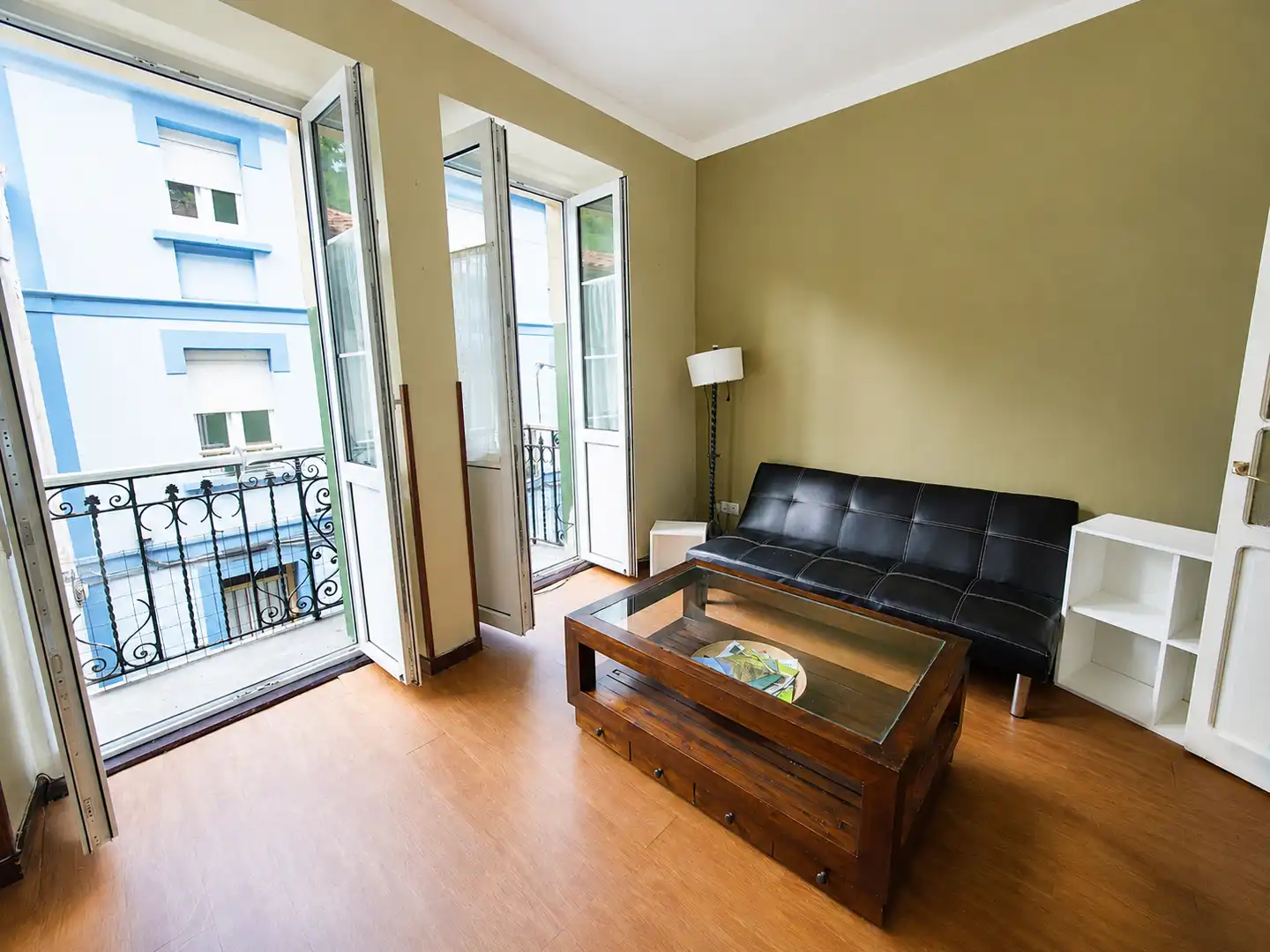 Living room of Flat for sale in Cudillero  with Heating, Private garden and Parquet flooring