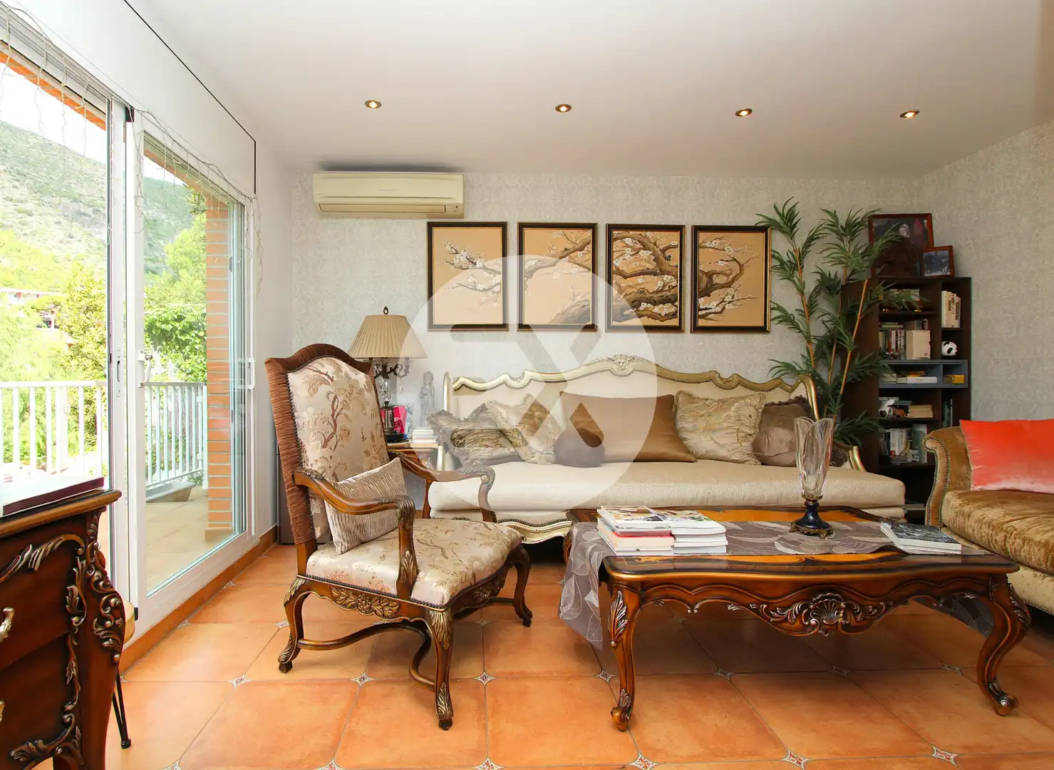 Sala de estar de Casa o chalet en venta en Castelldefels con Aire acondicionado, Calefacción y Jardín privado