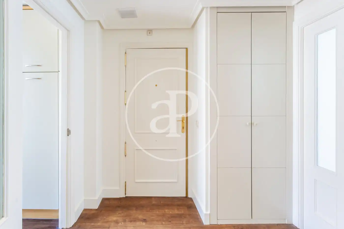 Duplexes for sale in Madrid  with Air Conditioner, Heating and Storage room