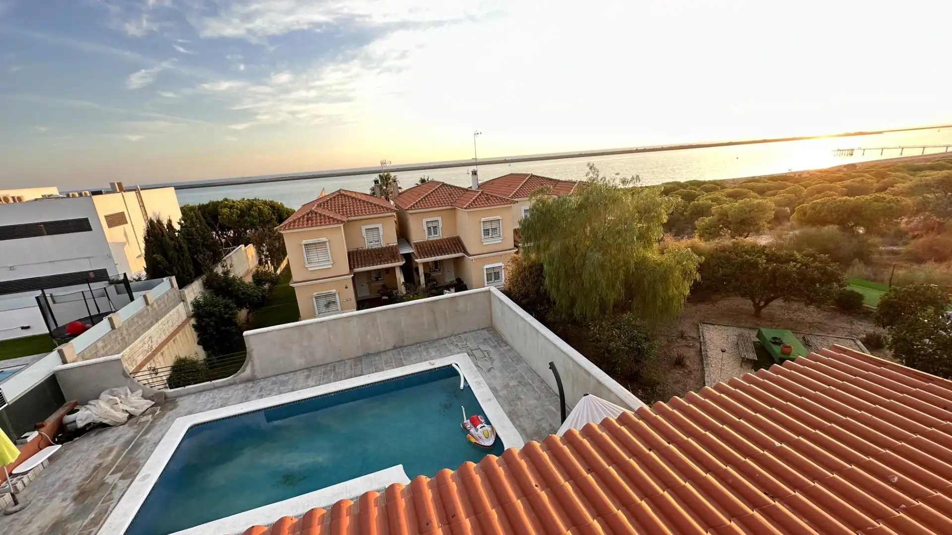 Piscina de Casa o chalet en venta en Mazagón con Aire acondicionado, Calefacción y Jardín privado