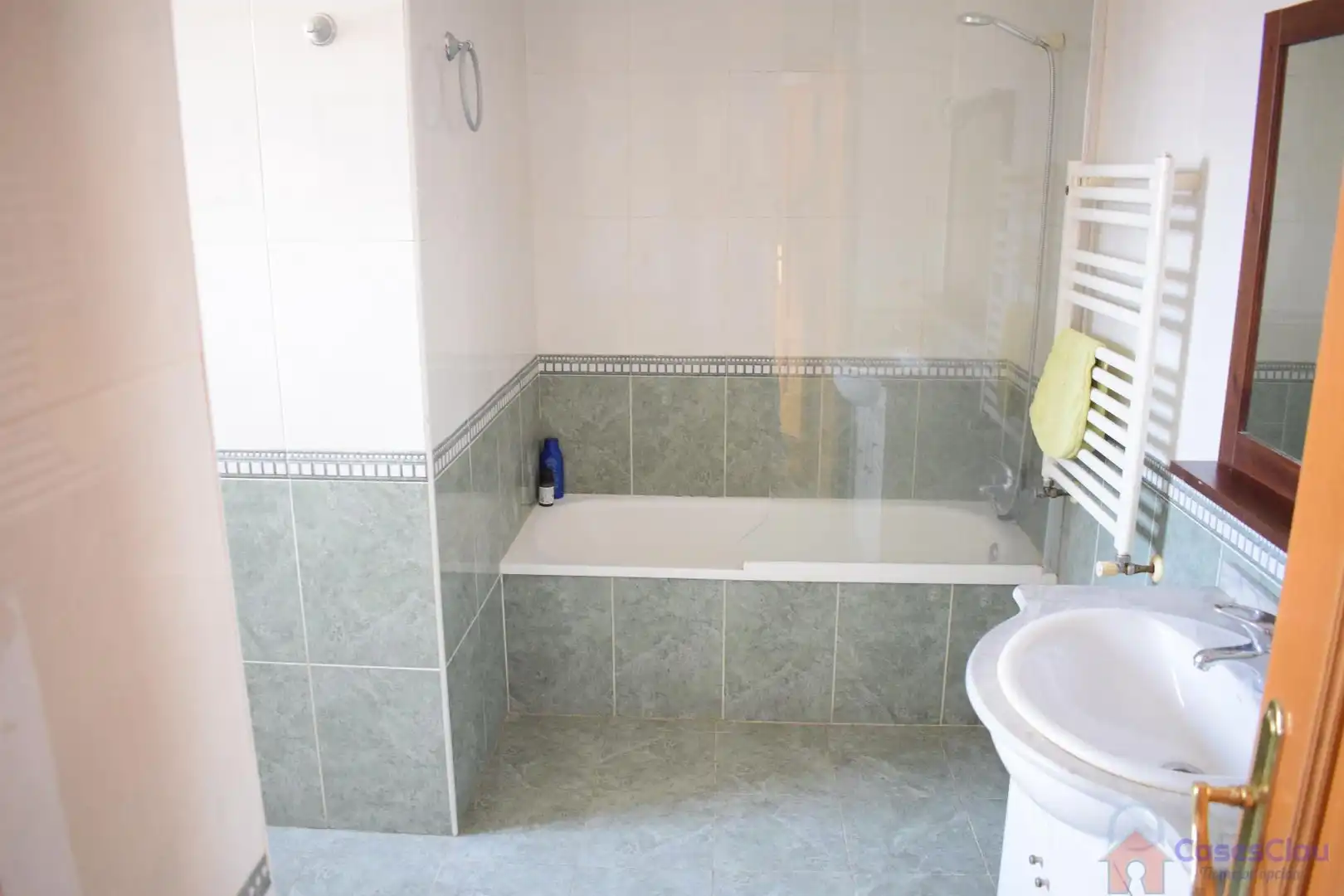 Badezimmer von Dachboden zum Verkauf in Castellón de la Plana / Castelló de la Plana mit Klimaanlage, Heizung und Terrasse