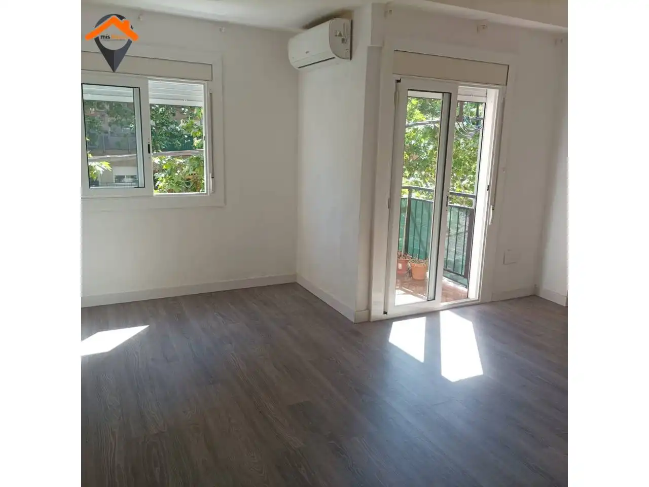 Habitación de Piso en venta en Sabadell con Aire acondicionado, Parquet y Balcón