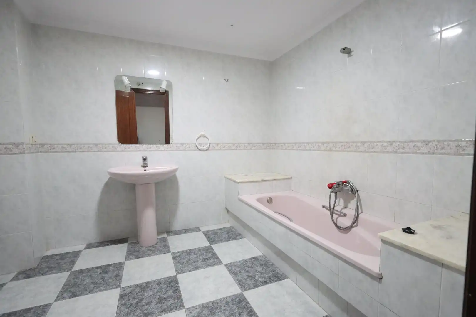 Bathroom of Flat for rent in Benaguasil  with Balcony