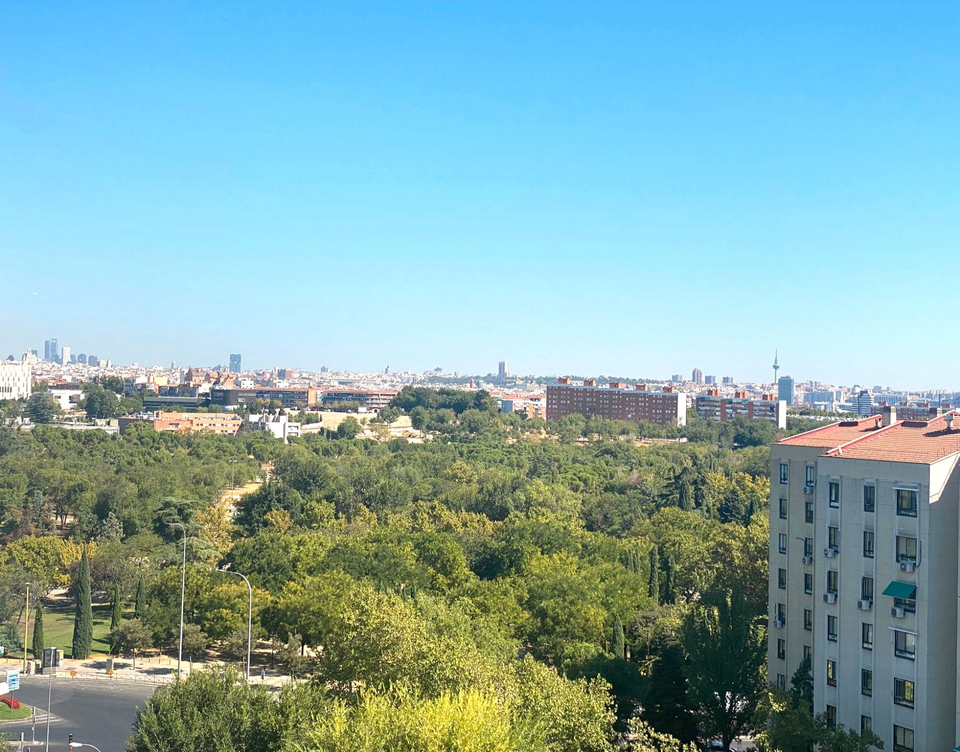 Vista exterior de Piso en venta en  Madrid Capital con Aire acondicionado, Calefacción y Amueblado