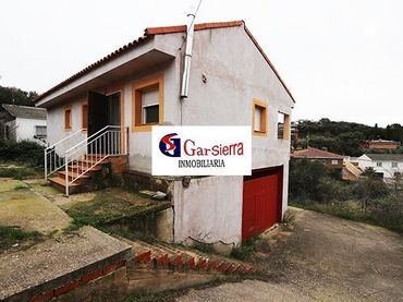 Casa con piscina en venta en El Casar