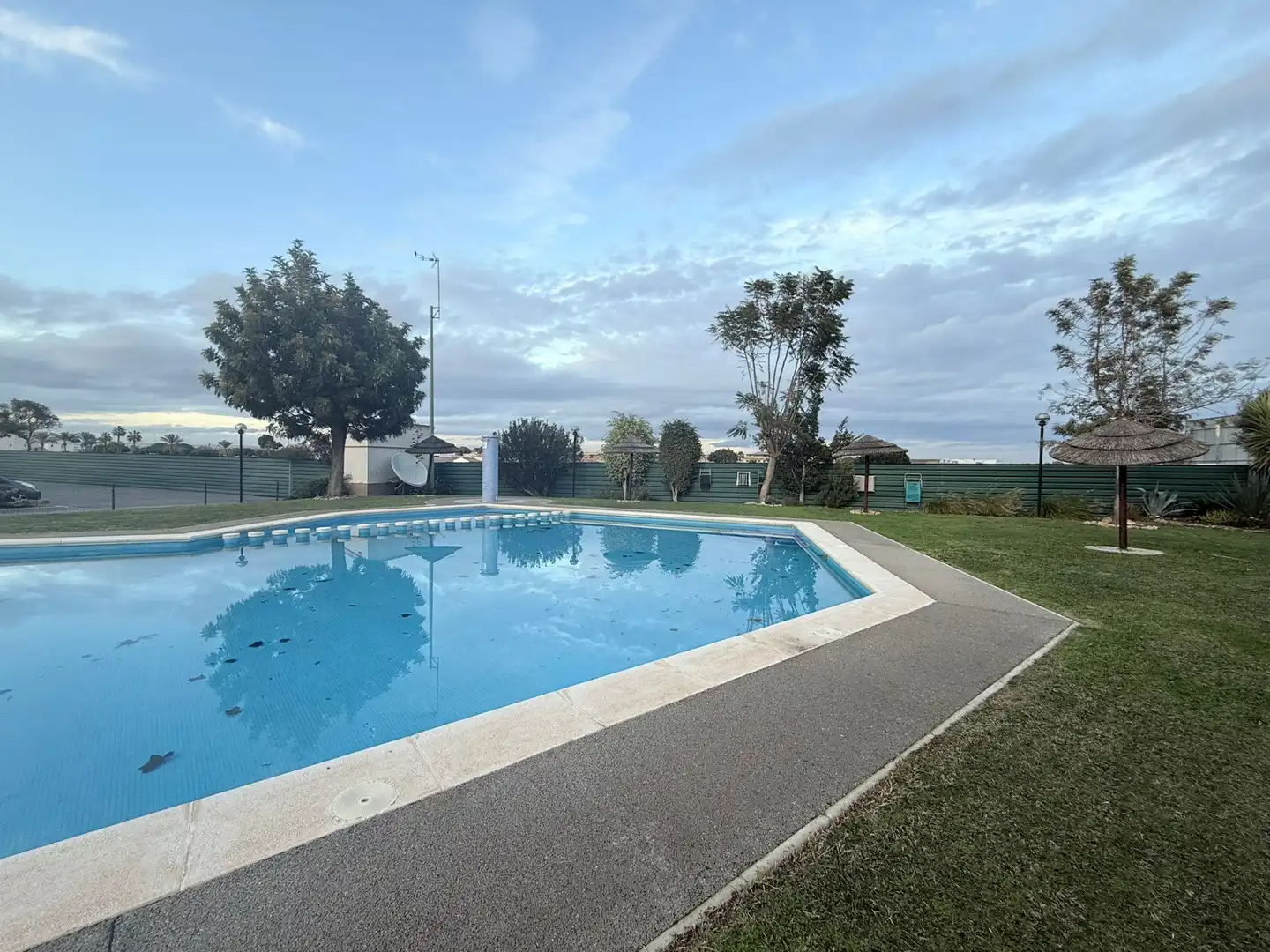 Piscina de Piso en venta en Torre-Pacheco con Aire acondicionado, Jardín privado y Amueblado
