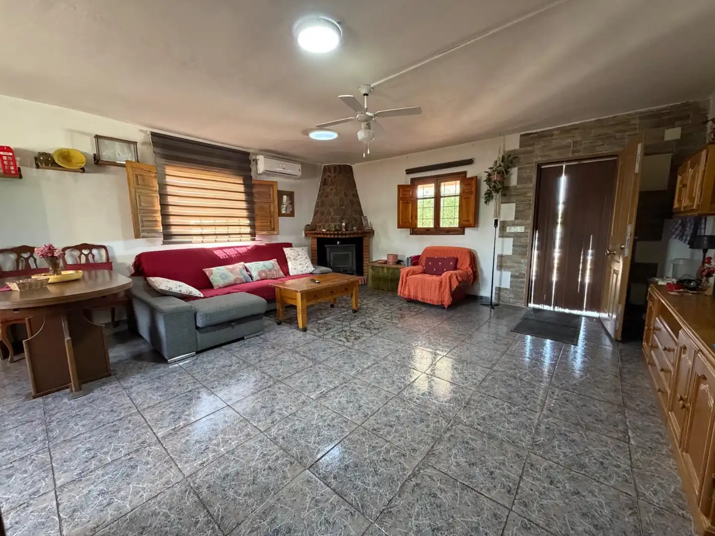 Wohnzimmer von Haus oder Chalet zum Verkauf in Vilamarxant mit Klimaanlage, Terrasse und Abstellraum