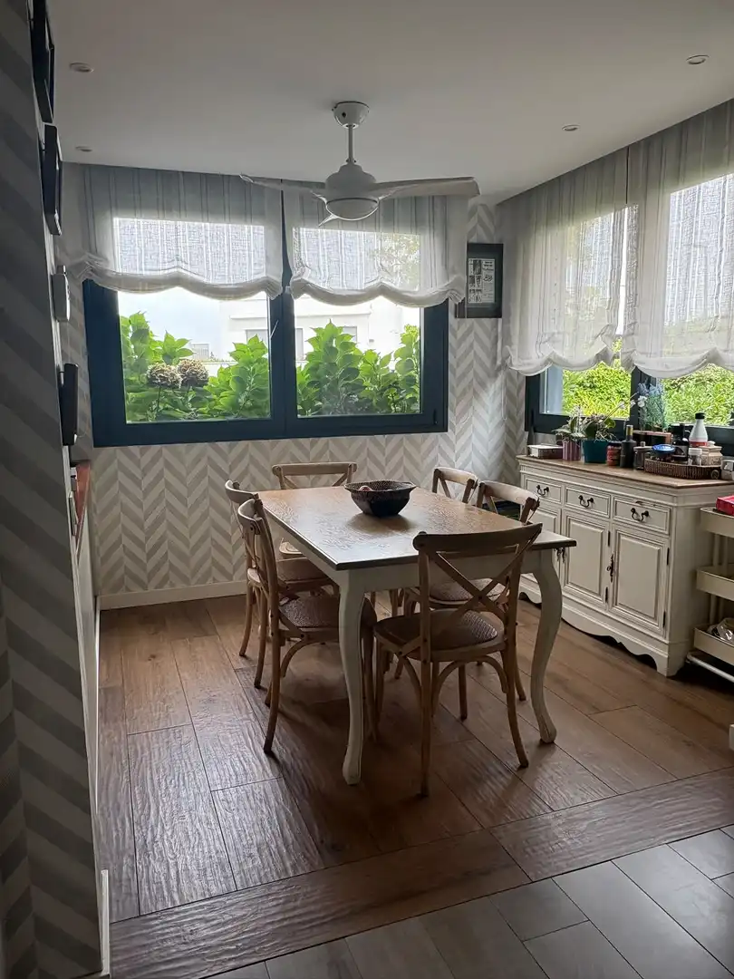 Comedor de Casa o chalet en venta en Madrid con Aire acondicionado, Calefacción y Trastero