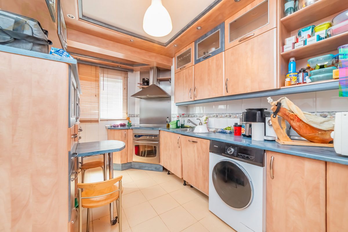 Kitchen of Flat for sale in Leganés  with Air Conditioner, Storage room and Balcony