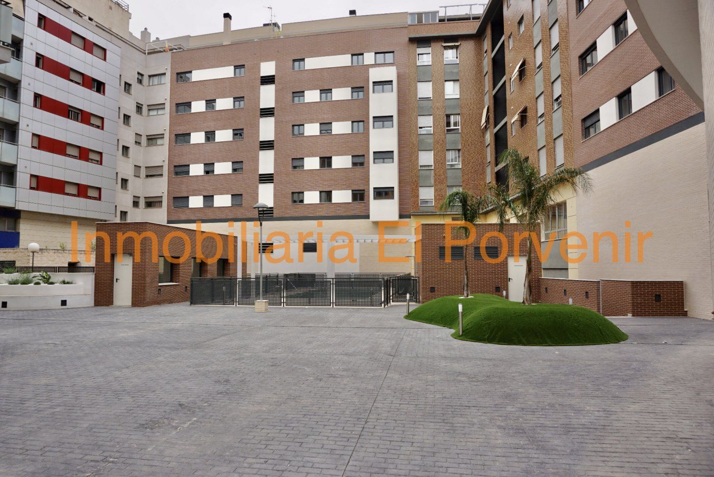 Vista exterior de Pis de lloguer en Torrent amb Aire condicionat, Jardí privat i Piscina comunitària