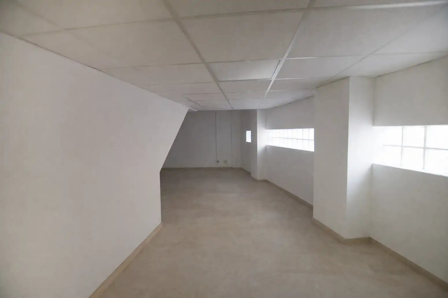 Local comercial en venta en CL VGEN DEL PILAR, imagen 5