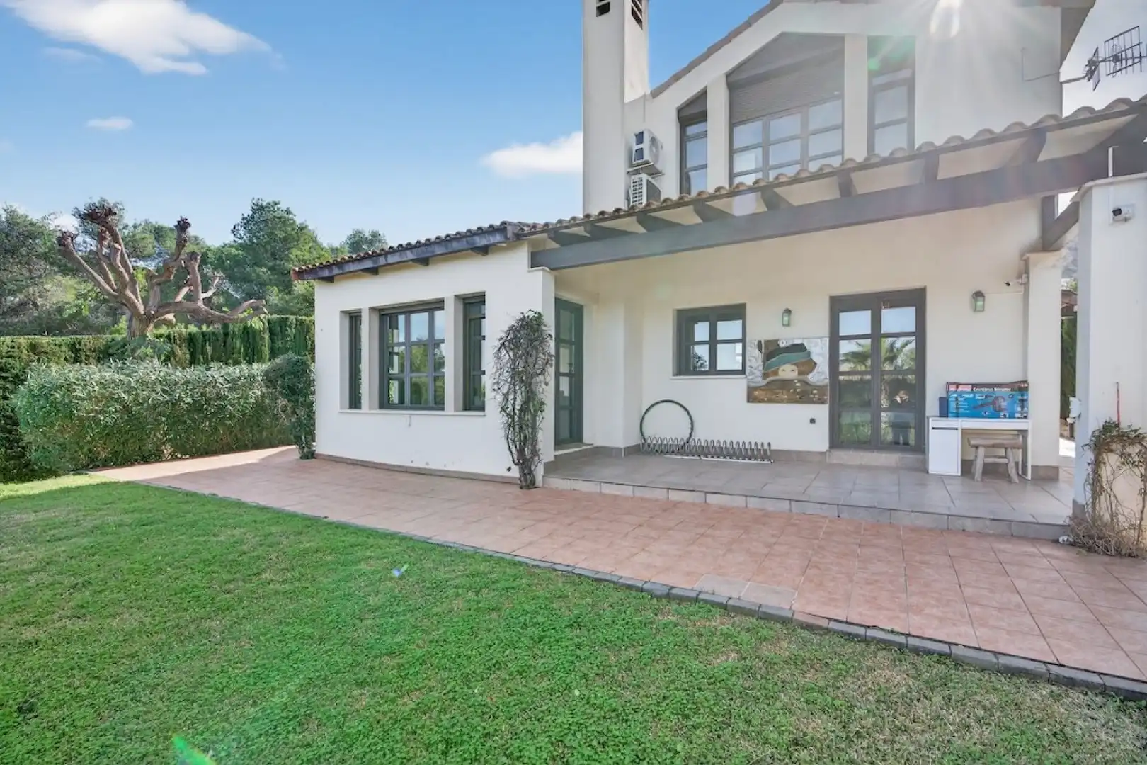 Vista exterior de Casa o xalet en venda en Jávea / Xàbia amb Aire condicionat, Calefacció i Jardí privat