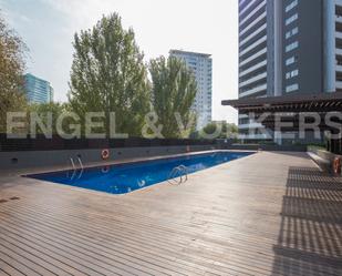 Piscina de Apartament en venda en  Barcelona Capital amb Aire condicionat, Calefacció i Parquet