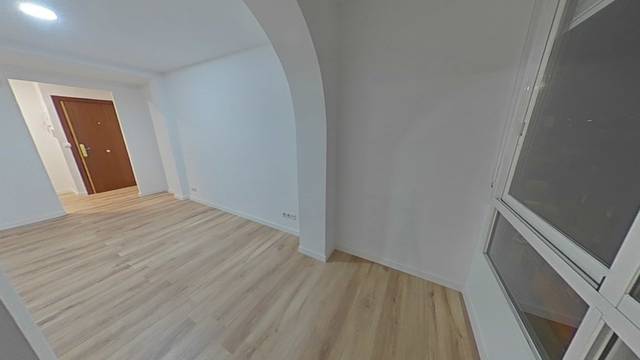 Piso en Venta en C/ Valmojado en Aluche