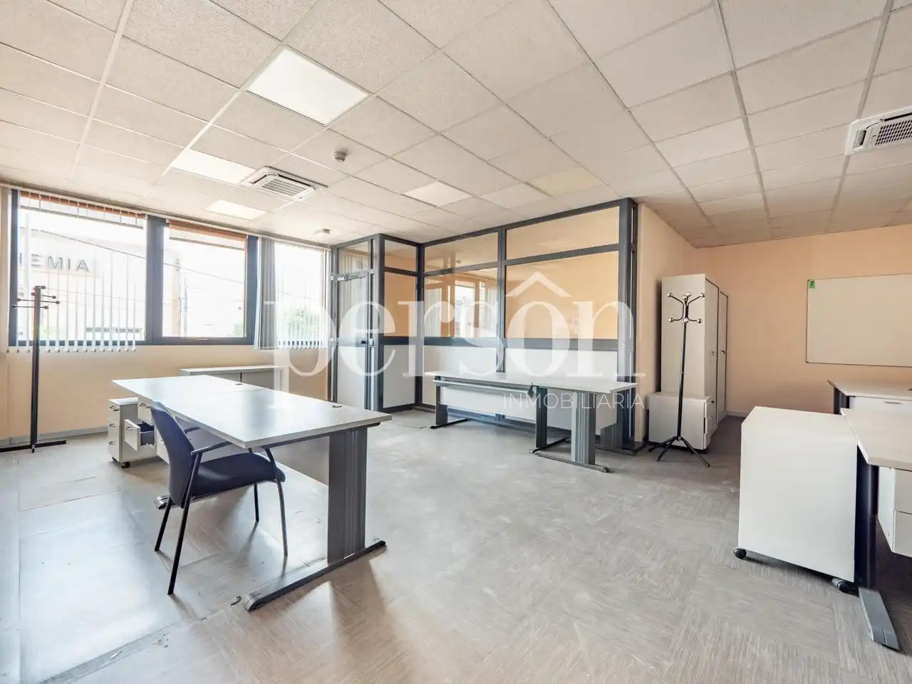 Industrial building to rent in Fuente del Jarro, imagen 24
