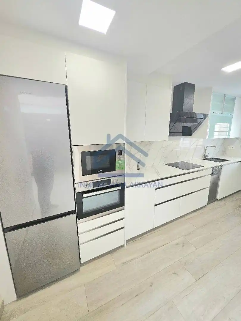 Kitchen of Houses for rent in La Zubia Ciudad