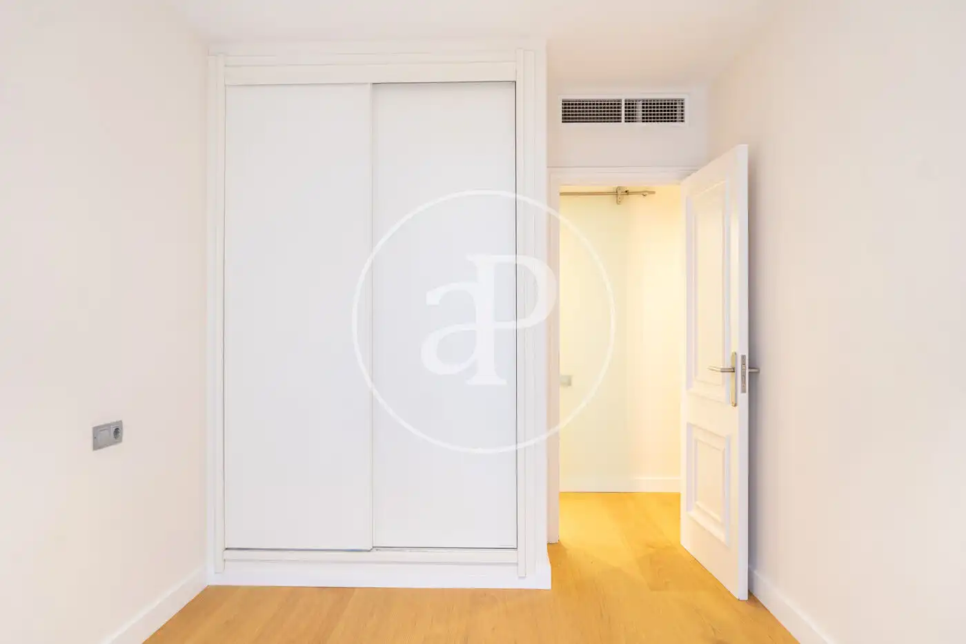 Schlafzimmer von Wohnung zum Verkauf in  Palma de Mallorca mit Klimaanlage, Heizung und Balkon