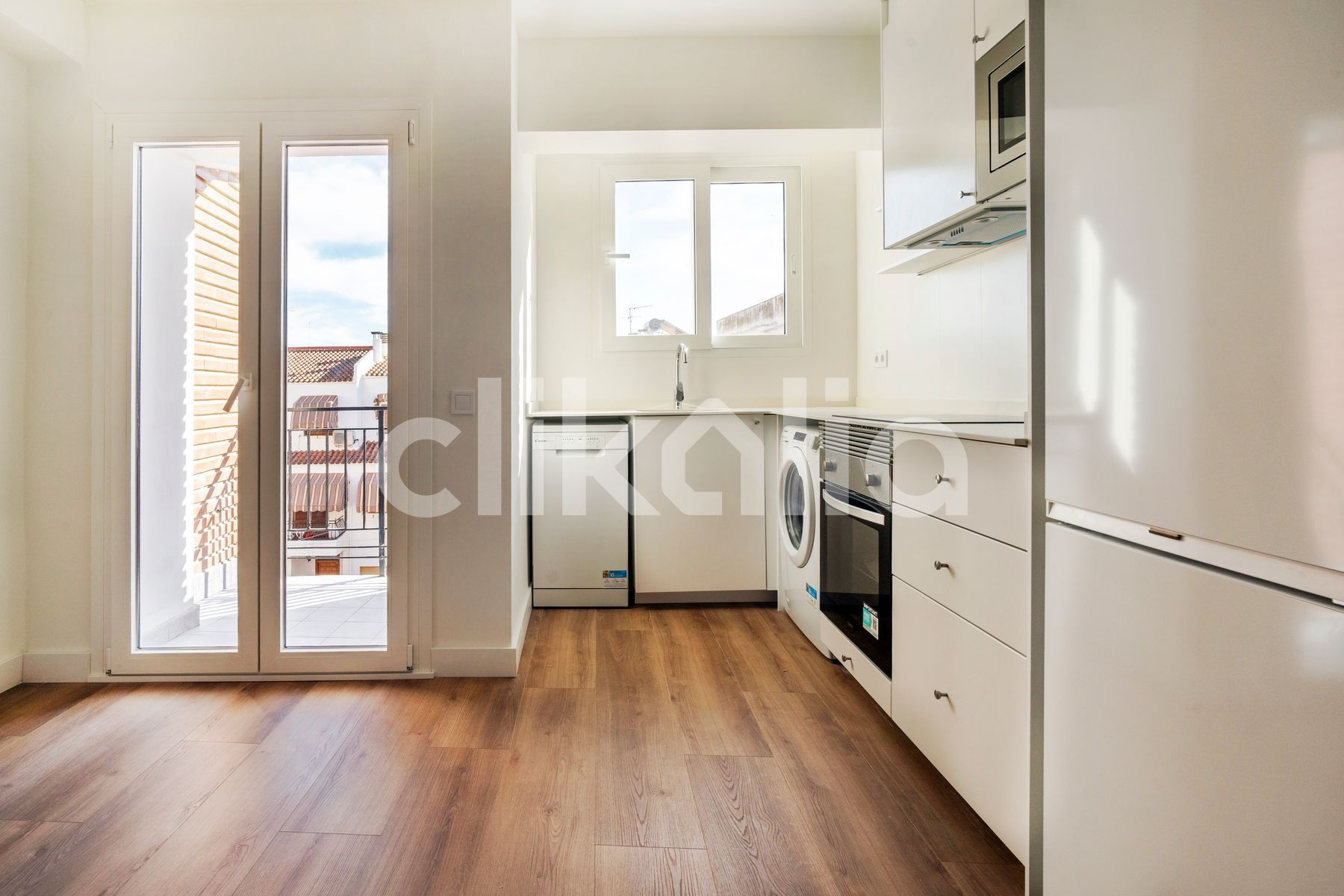 Kitchen of Flat to rent in Paterna  with Terrace