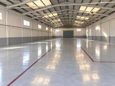 Nave industrial in affitto a Silla