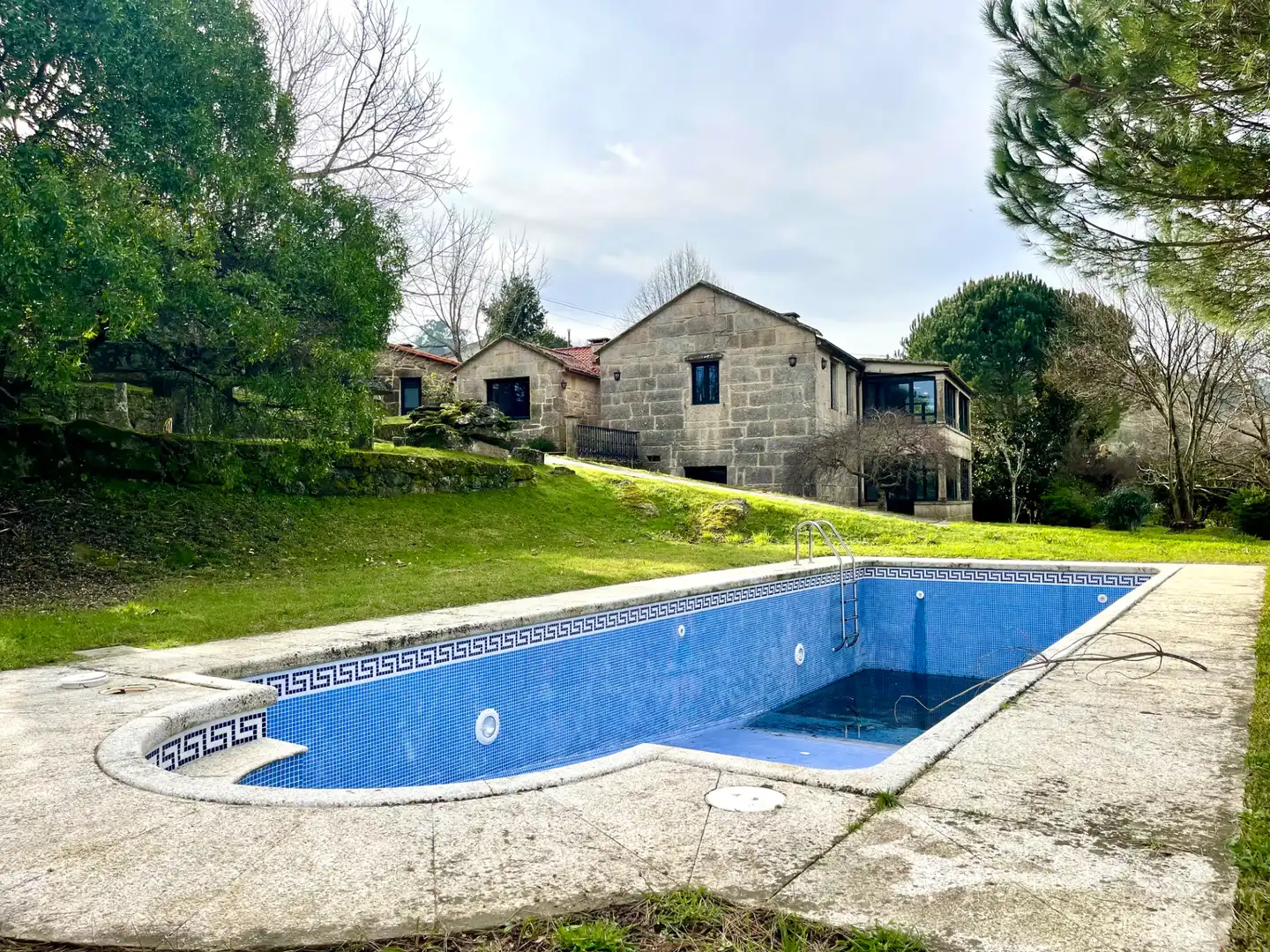 Piscina de Finca rústica en venta en Soutomaior con Calefacción, Jardín privado y Terraza