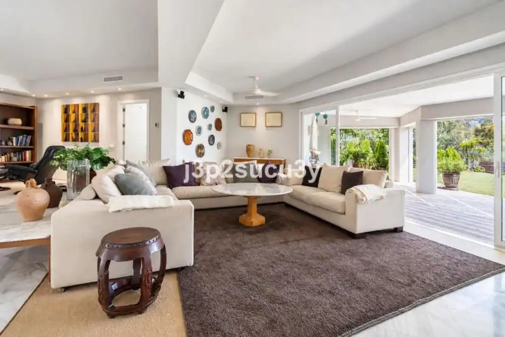 Sala d'estar de Casa o xalet de lloguer en Marbella amb Aire condicionat, Jardí privat i Terrassa