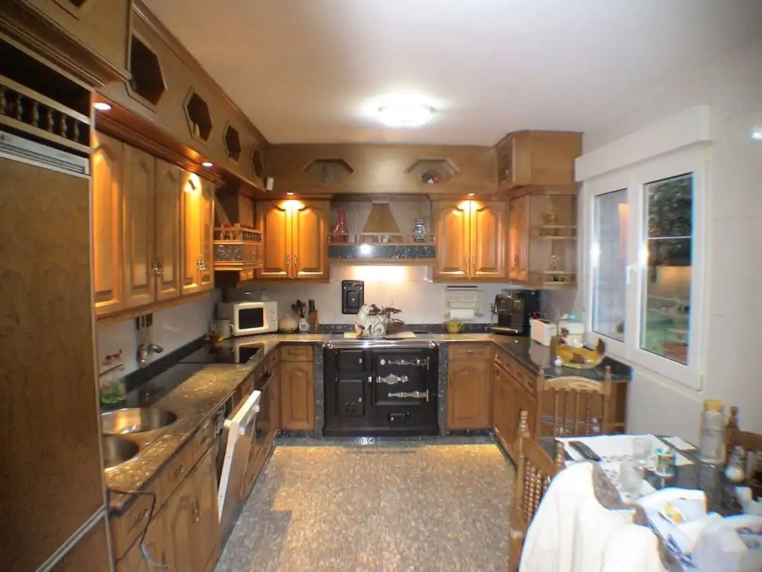Cocina de Casa o chalet en venta en Boqueixón con Calefacción, Jardín privado y Terraza