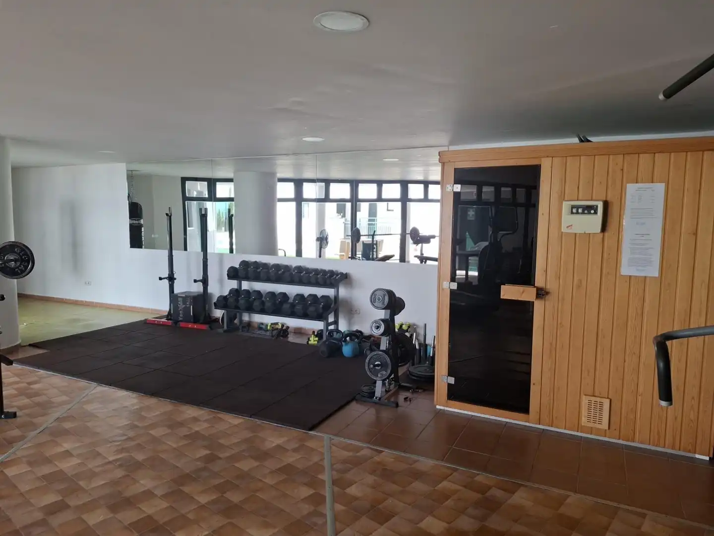 Planta baja en venta en Fuengirola con Aire acondicionado, Calefacción y Jardín privado