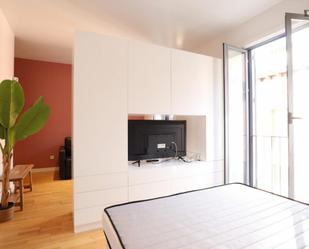 Dormitori de Apartament de lloguer en  Madrid Capital amb Aire condicionat