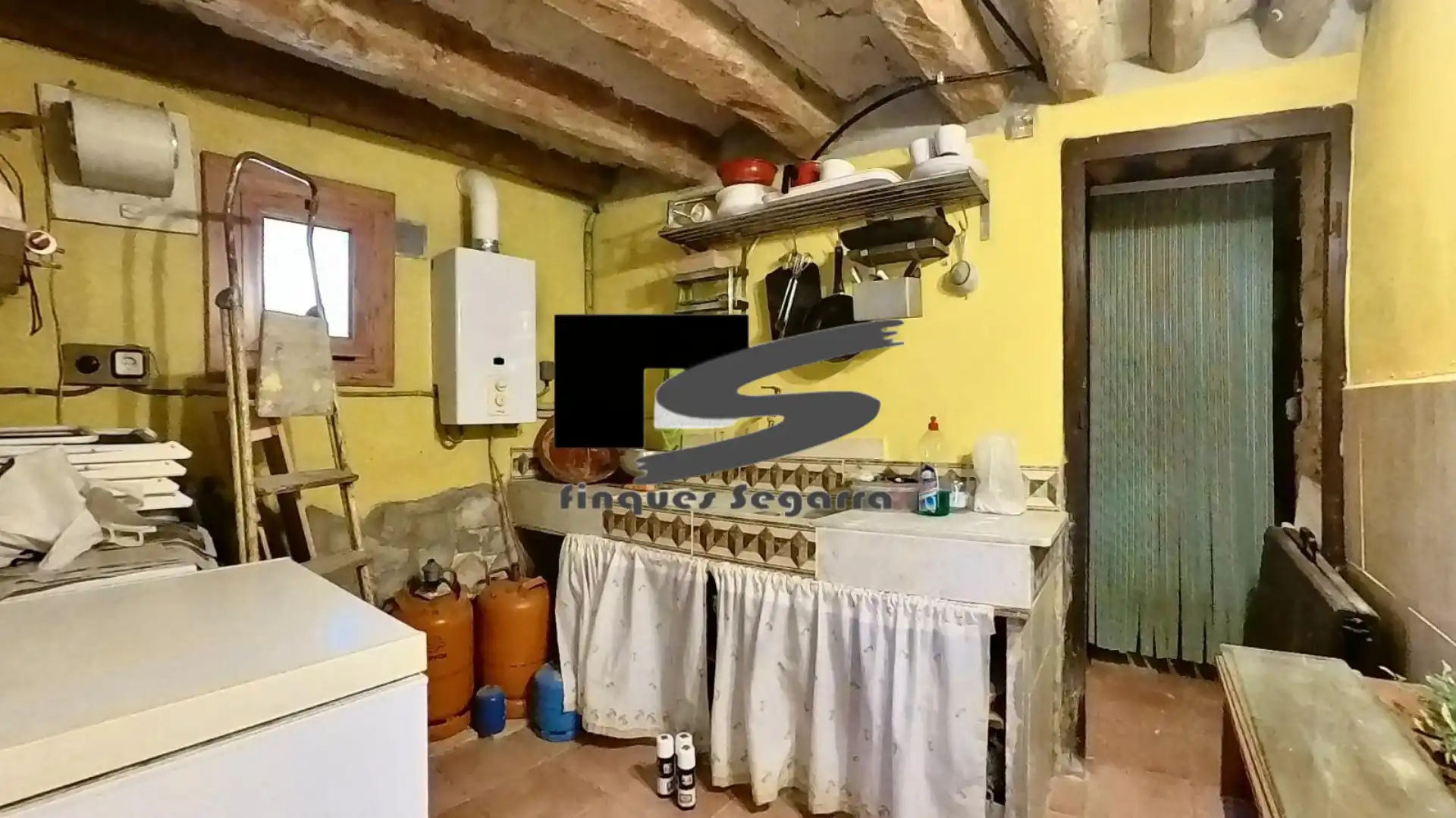 Cuina de Casa o xalet en venda en Talavera amb Calefacció, Terrassa i Moblat