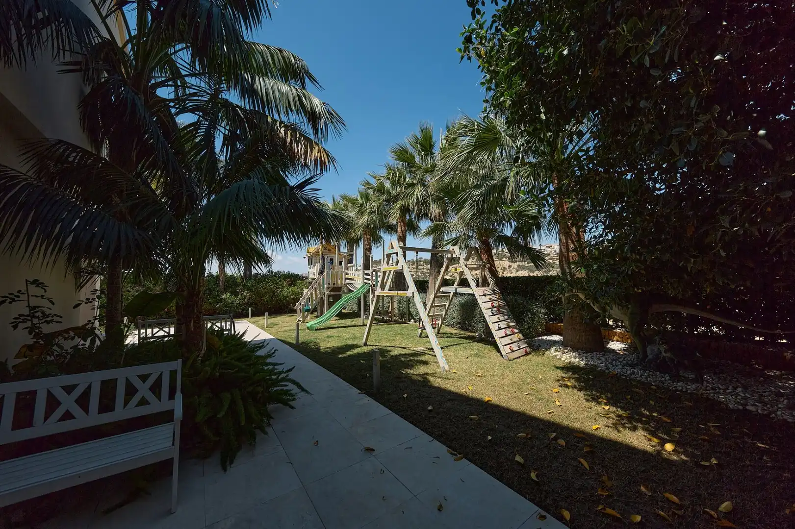 Jardí de Casa o xalet en venda en Alicante / Alacant amb Aire condicionat, Calefacció i Jardí privat