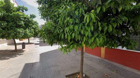Foto 3 de Apartamento en venta en Brenes, Cruz Roja, Sevilla Capital