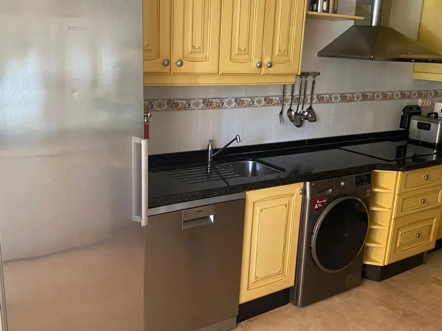 Cocina de Casa adosada en venta en Castilleja de Guzmán con Aire acondicionado, Terraza y Piscina