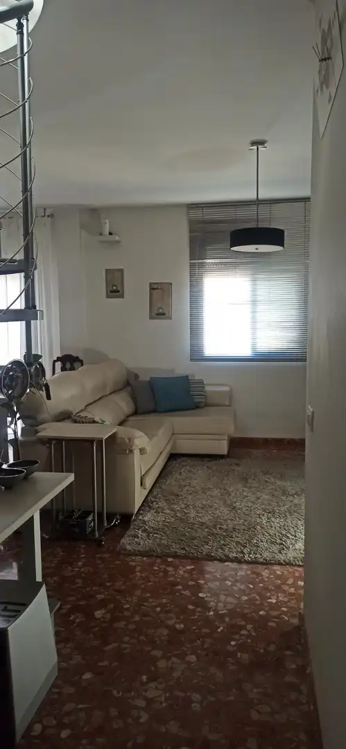 Sala de estar de Dúplex en venta en Villafranca de Córdoba con Aire acondicionado, Calefacción y Terraza
