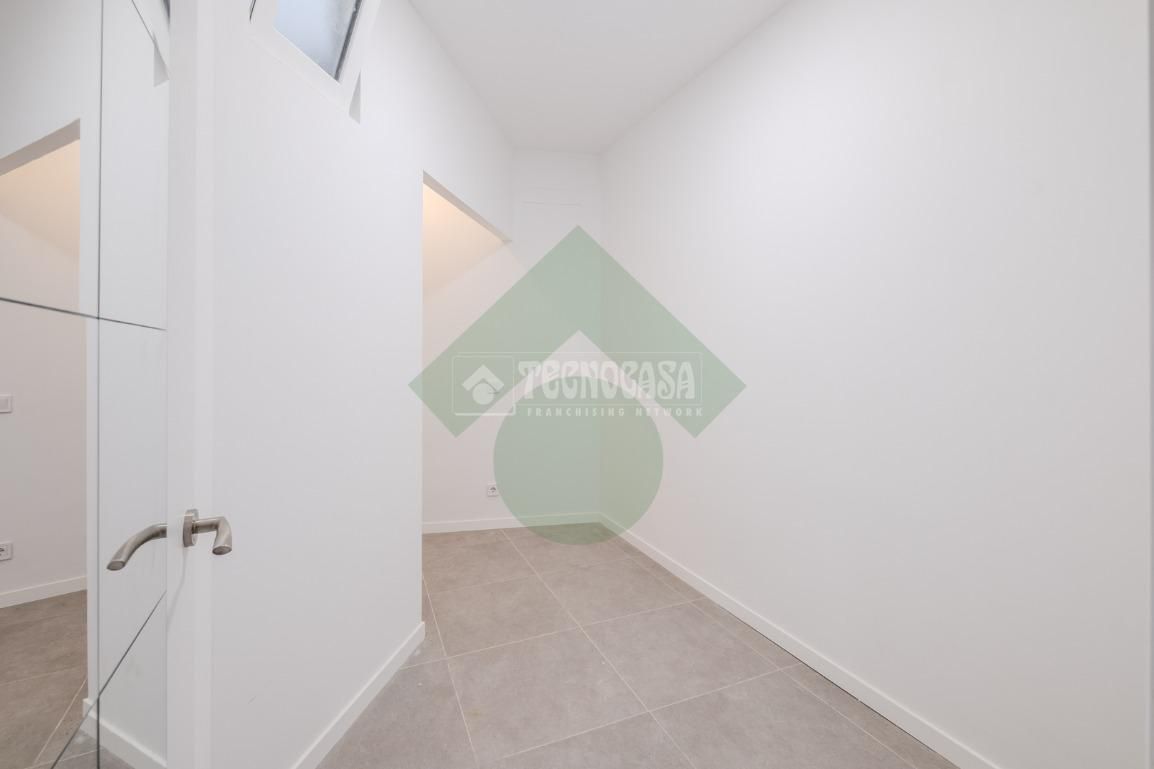 Flat for sale in  Madrid Capital  with Heating and Terrace